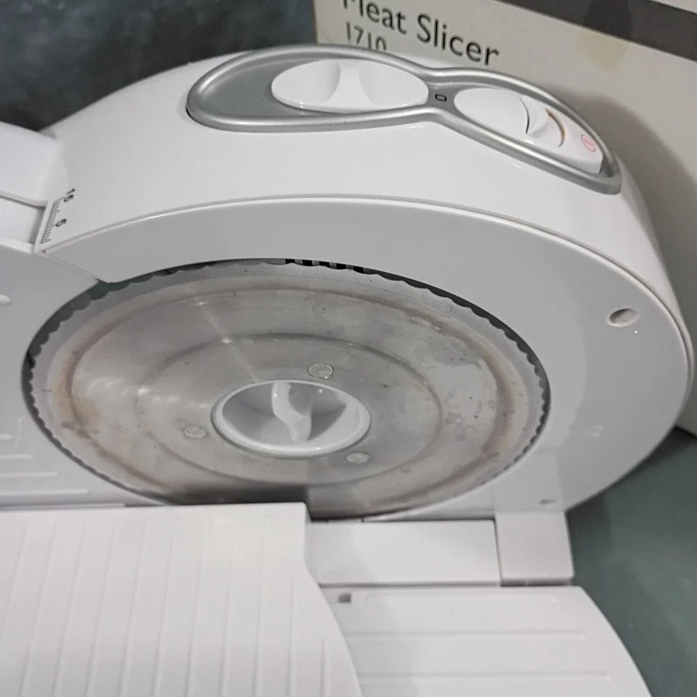 CucinaPro Electric Meat Slicer 1710 White Stainless Steel Blade Deli Food Slicer